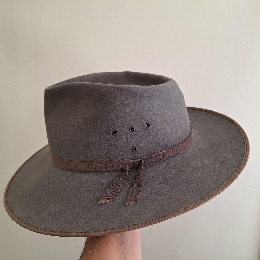 Akubra Cattleman felt hat size 63cm